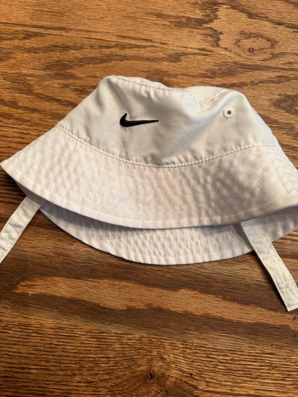 Infant Nike White Kids Bucket Hat with Black Swoosh